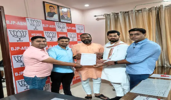 कैशलेस इलाज से विशेष अवकाश तक, शिक्षकों ने ज्ञापन में रखीं प्रमुख मांगें